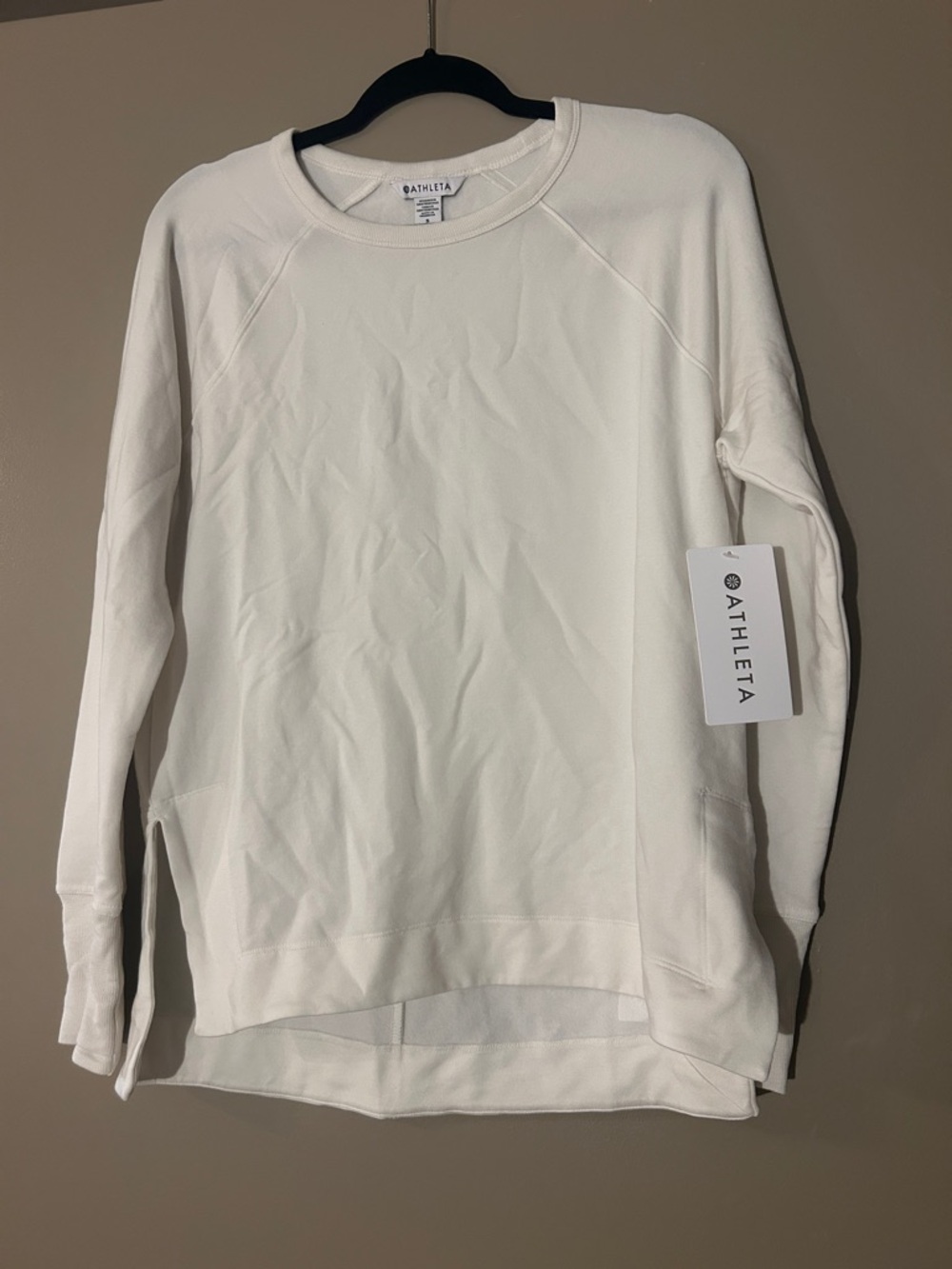 Athleta Cream Crewneck Pullover Sweatshirt